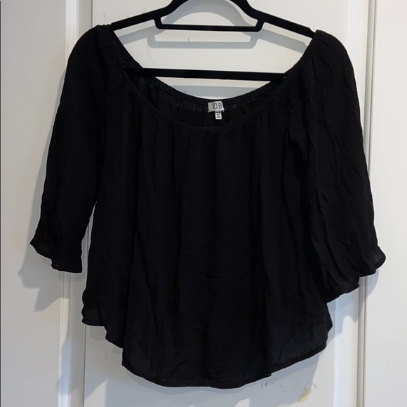 Off the shoulder flowy shirt Black Sz M NWT TOBI - Picture 2 of 5